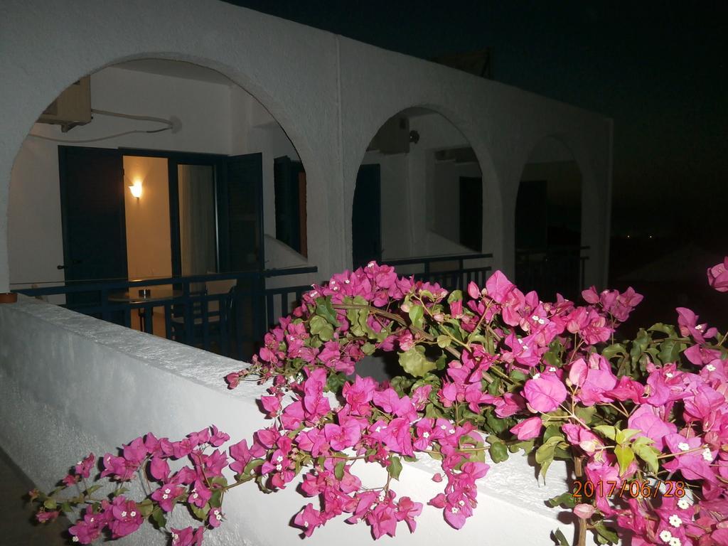 Hotel Flisvos Megalochori  Екстериор снимка